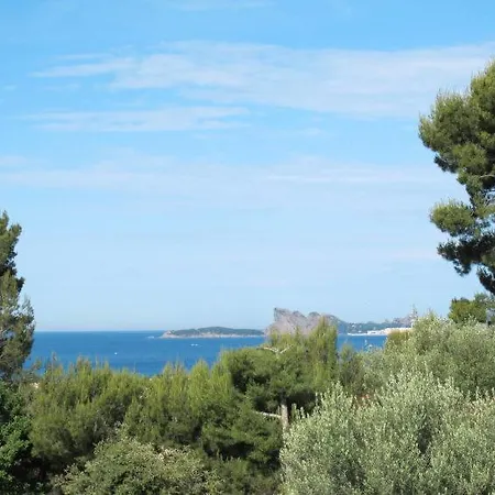 Saint-cyr-sur-mer Sleeps 6 Pool Air Con Wifi 펜션 *
