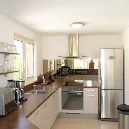 Saint-cyr-sur-mer Sleeps 6 Pool Air Con Wifi 펜션 생시르쉬르메르
